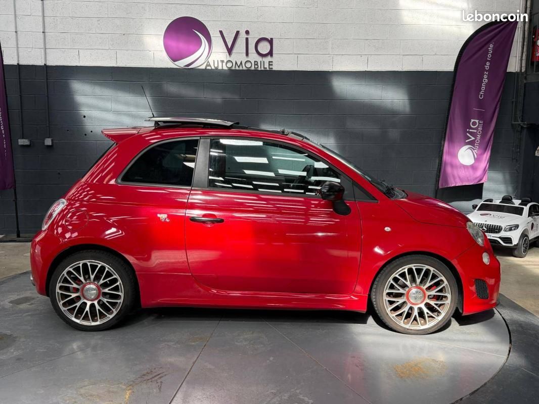 Abarth 500 1.4 T-Jet 135 ch (image 3)