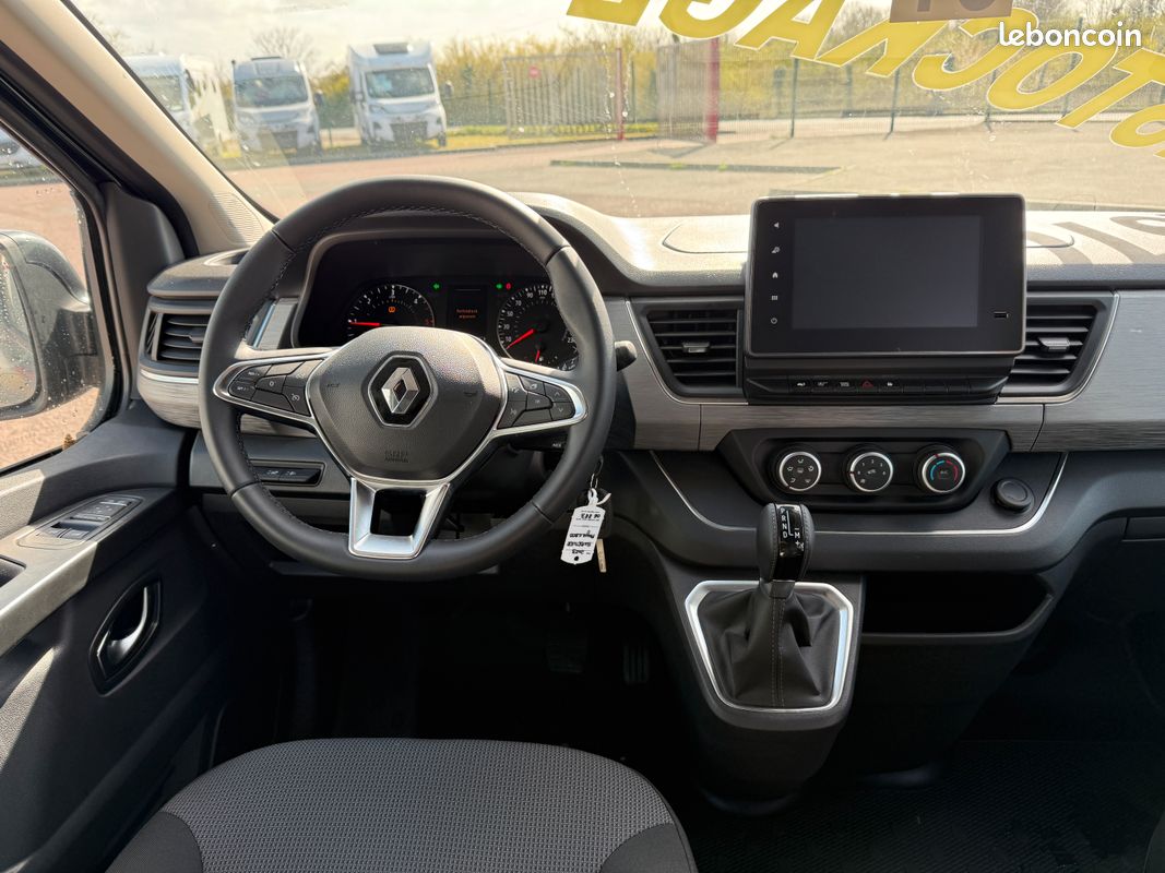 Van aménagé toit relevable - BURSTNER Playa C500 - Renault Trafic 2.0L DCI 150ch - boîte automatique - 5 places CG (amovible) (image 6)