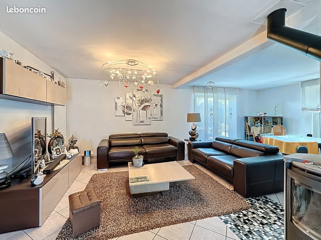 Maison 7 pièces 168 m² · à Brunstatt-Didenheim · 168 m² · 414 000 €