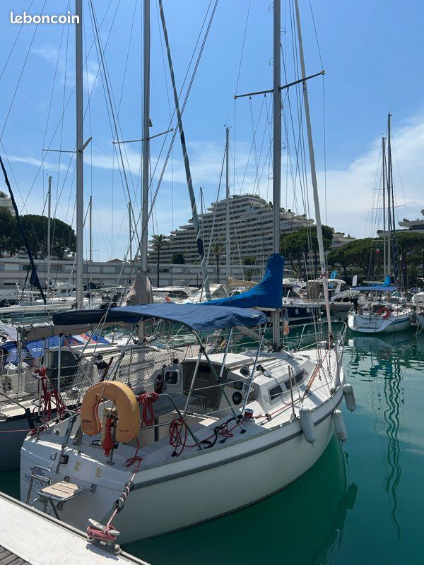 Jeanneau Aquila 28 — View photo 1