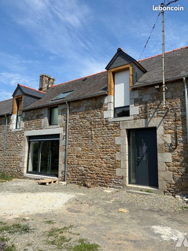 Maison 5 pièces 128 m² · à Saint-Marc-le-Blanc · 128 m² · 930 €/mois