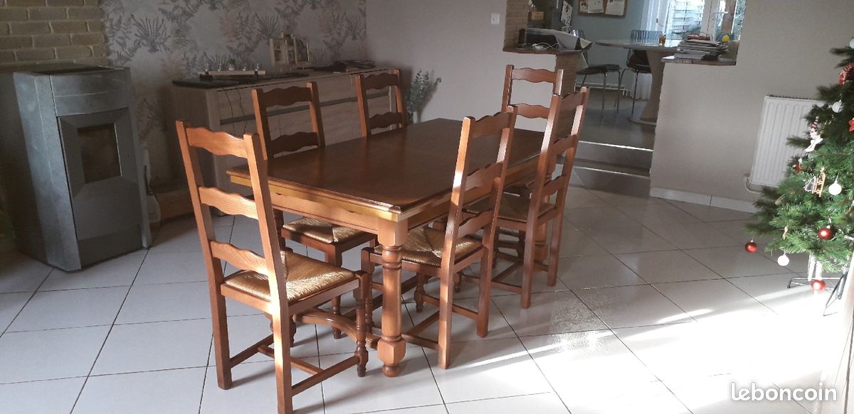 Table et chaises urgent prix ferme (image 3)