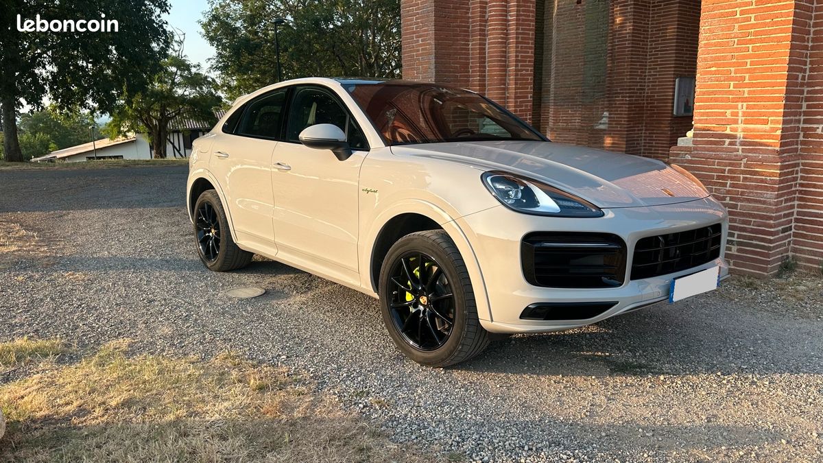 PORSCHE CAYENNE E-HYBRID 3.0 V6 462 ch (image 1)