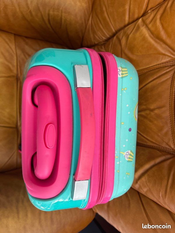 Petite valise enfant sur roulettes (image 6)