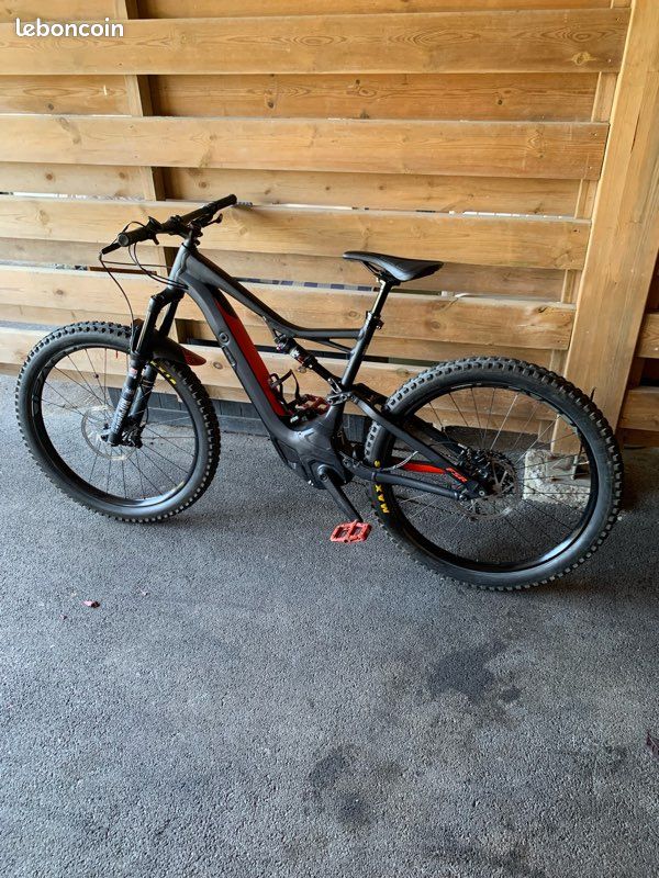 VTT électrique Specialized Turbo Levo Vélos