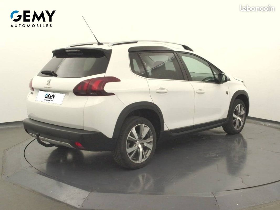 PEUGEOT 2008 1.6 BlueHDi 120ch S&S BVM6 Crossway (image 18)