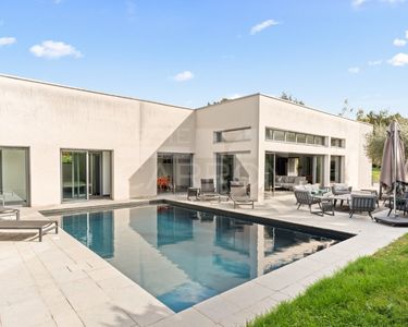 Maison 1 050 000 € - 223 m²