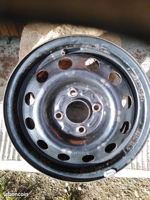04 jantes ACIER VW Golf 4 en 14 pouces (image 1)