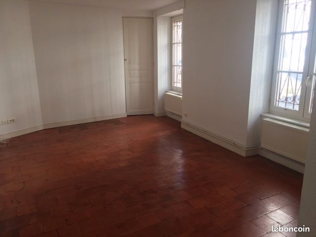 Appartement 2 pièces 53 m² · à Roanne · 53 m² · 400 €/mois