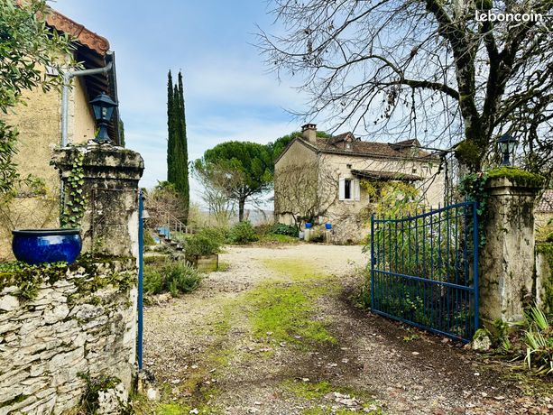 Propriété 11 pièces 393 m²