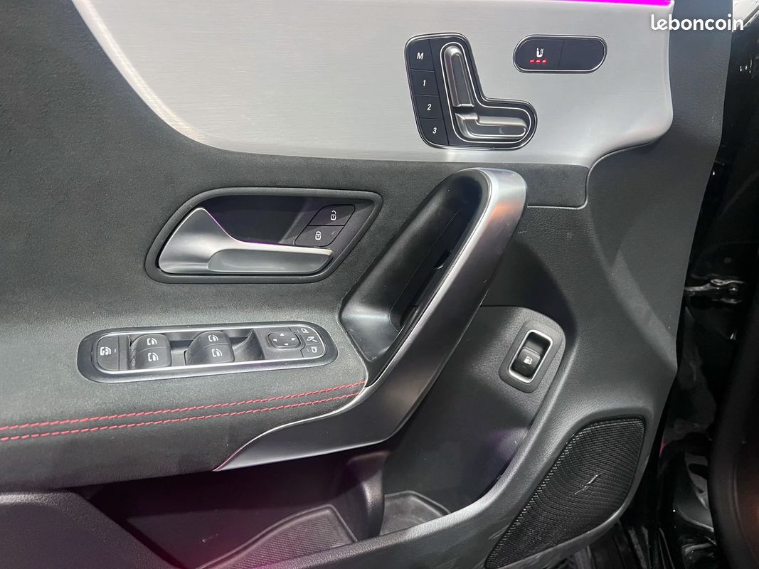 Mercedes-Benz CLASSE CLA 250e AMG Line - Suivi chez Mercedes - Full Options - Camera 360° - Carplay - Toit Ouvrant - Sieges avant Chauffants - Affichage tête haute (image 9)