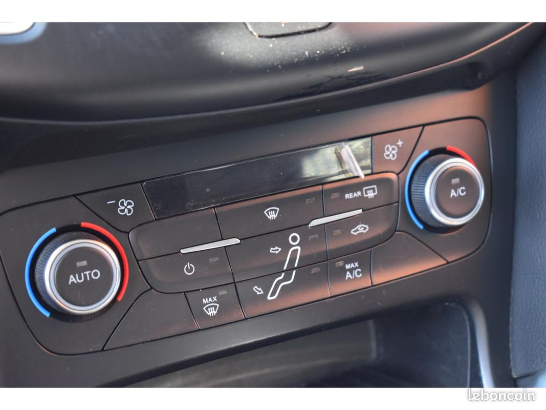 FORD FOCUS SW 1.5 TDCi - 120 S&S Titanium (image 23)