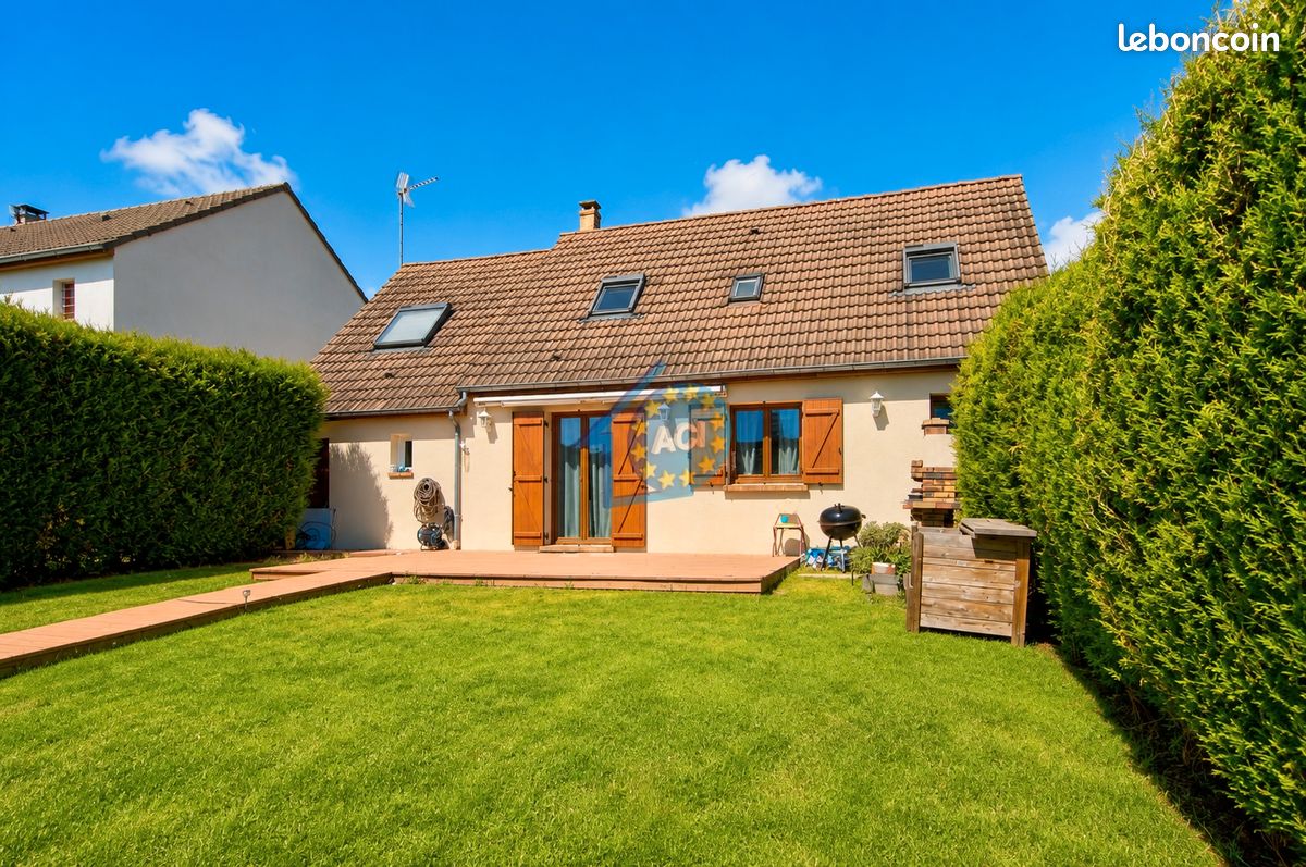 Maison 6 pièces 107 m² · à Issou · 107 m² · 325 500 €