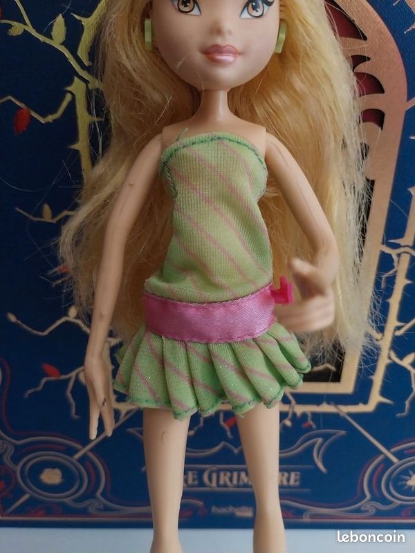 Poupée Stella School Girl saison 3 Écolière Winx Club Mattel RARE 2008 (image 4)