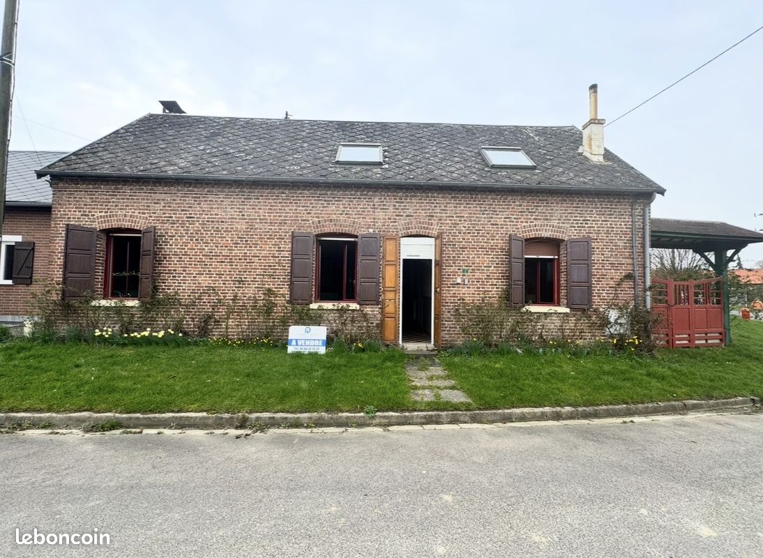 Maison 5 pièces 109 m² · à Feuillères · 109 m² · 95 000 €