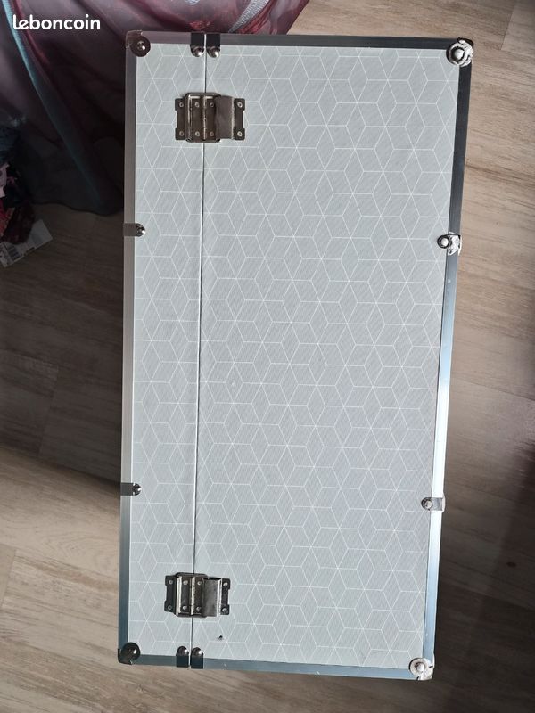 Coffre / malle GM (image 3)