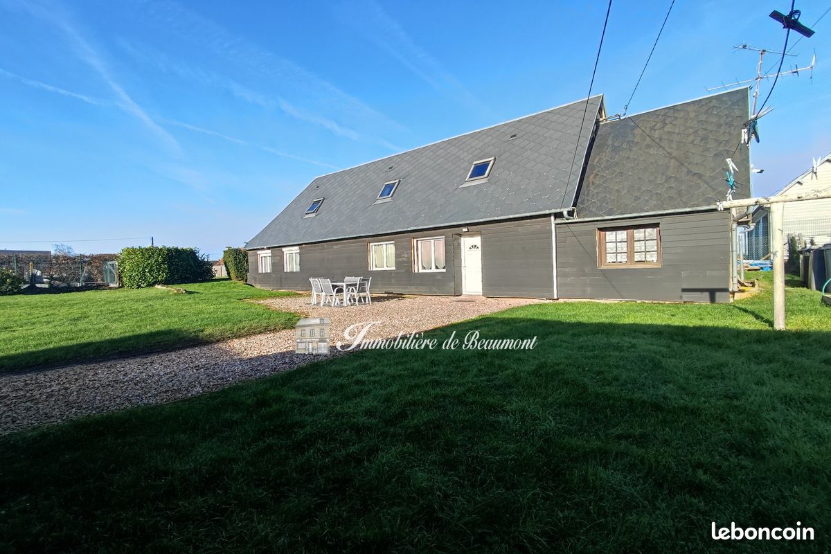 Maison 7 pièces 120 m² · à Beaumont-le-Roger · 120 m² · 108 000 €