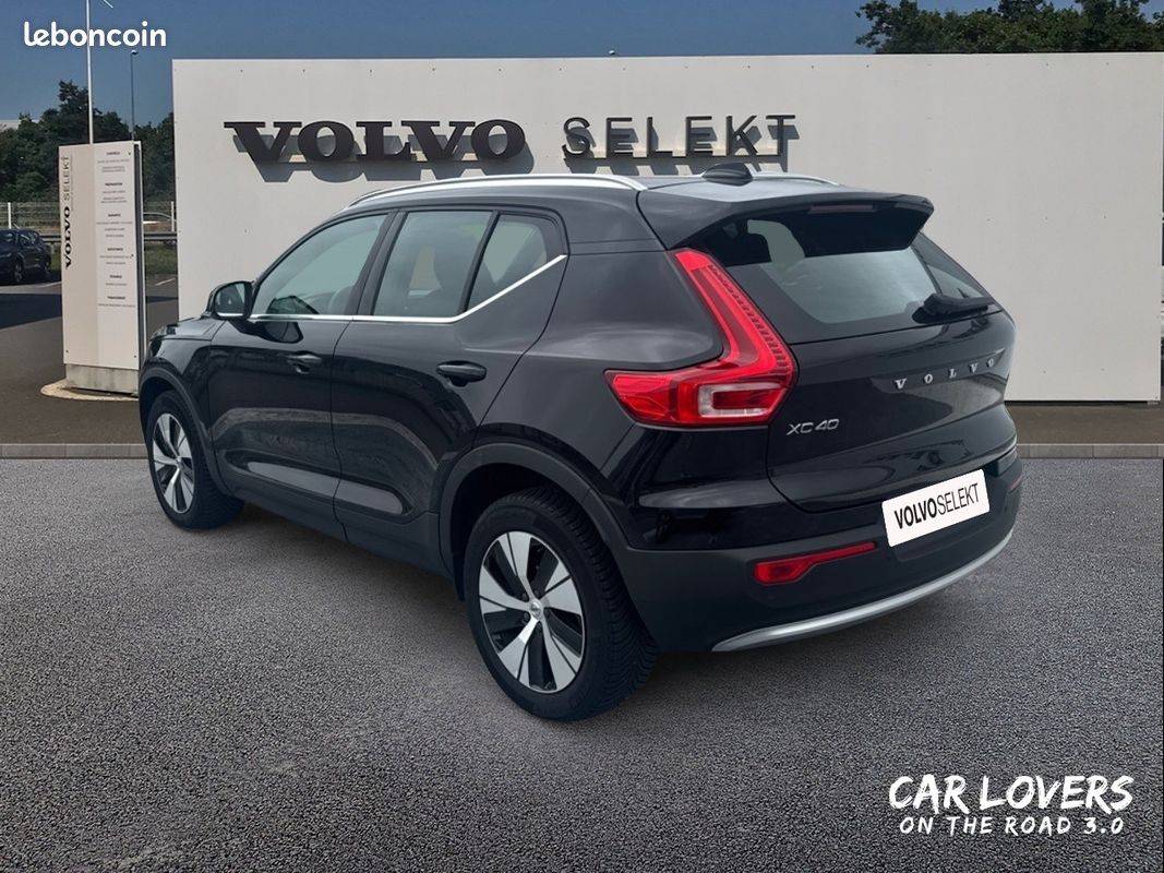 VOLVO XC40 B3 163 ch DCT7 Momentum Business (image 3)
