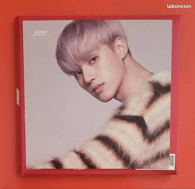 Wooyoung postcard (image 1)