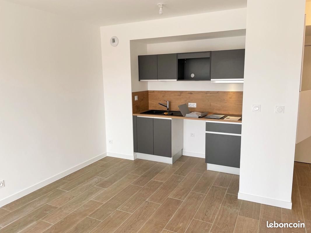 Appartement 2 pièces 43 m² · à Saint-Cyr-sur-Loire · 43 m² · 664 €/mois