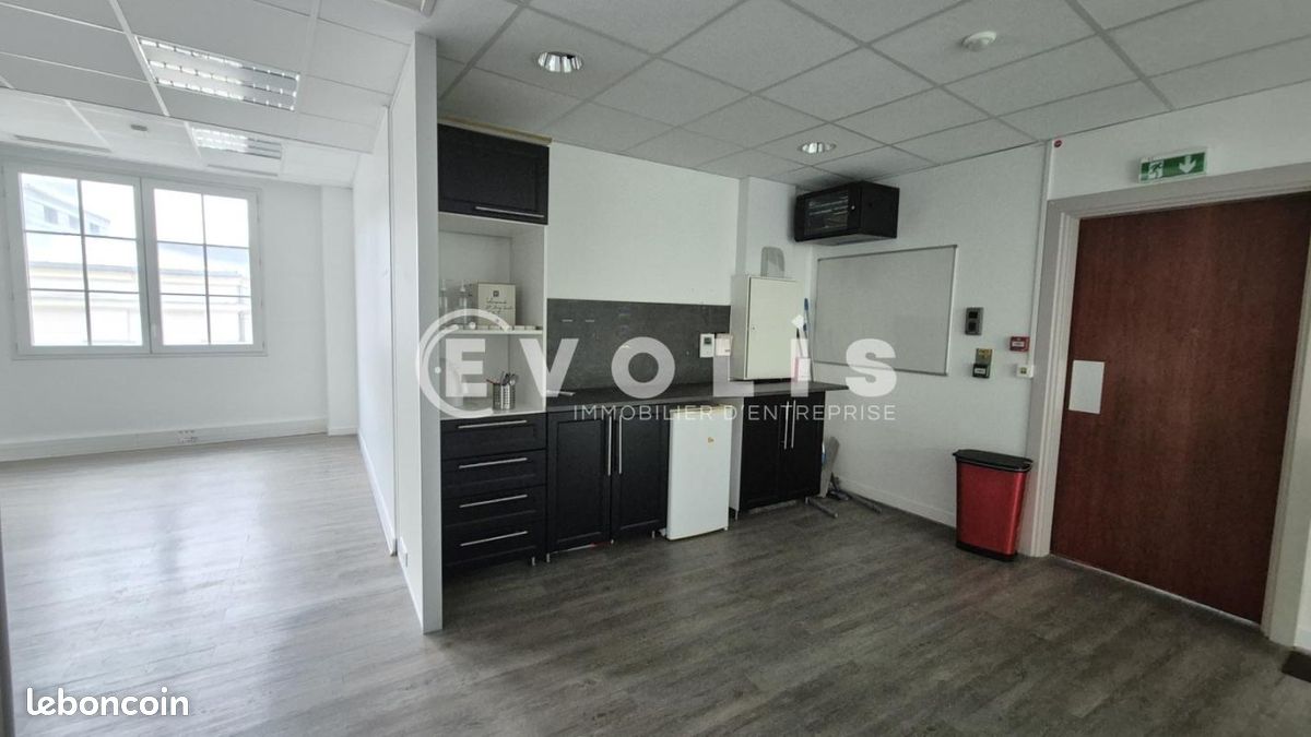 Bureaux 135 m² (image 15)
