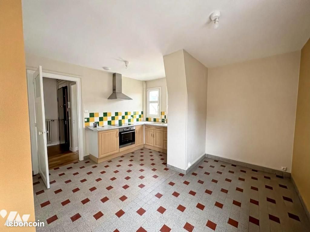 Appartement 74 m² · à Lisieux · 74 m² · 850 €/mois