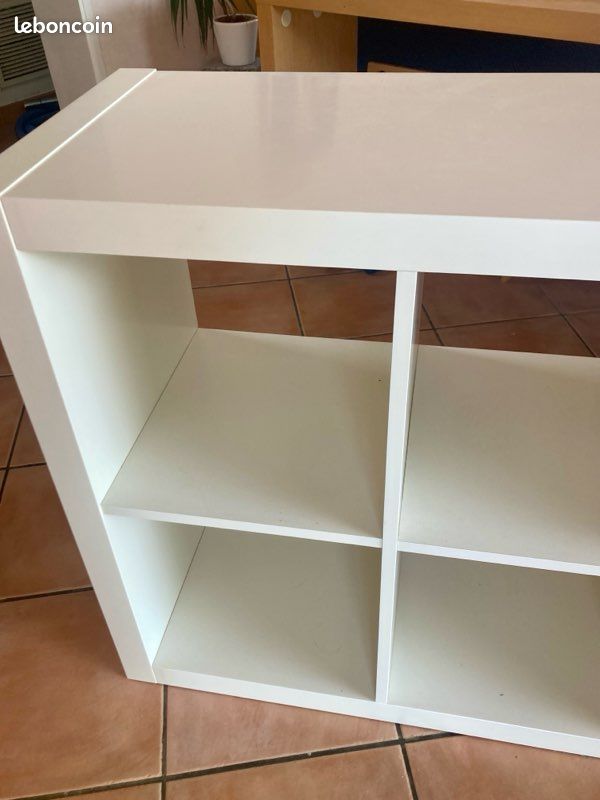 Étagère KALLAX IKEA avec 8 cases (image 3)