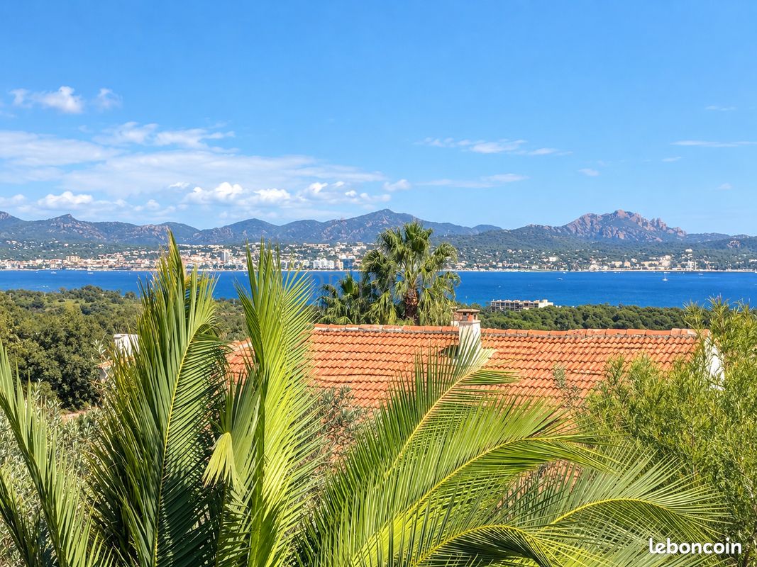 Maison 6 pièces 139 m² · à Fréjus · 139 m² · 849 000 €