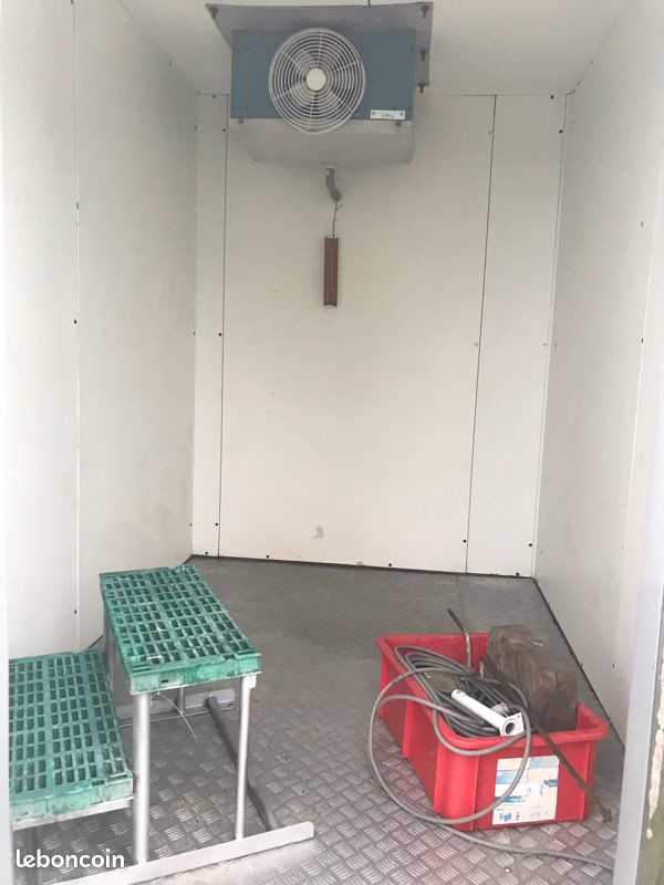 Remorque frigorifique , Remorque double essieux entièrement bâchée PTAC 2500kg avec carte grise (image 4)