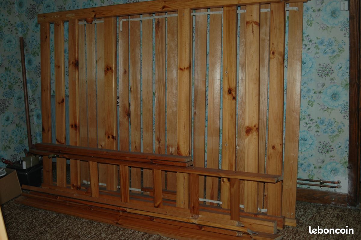 Lit mezzanine (image 2)