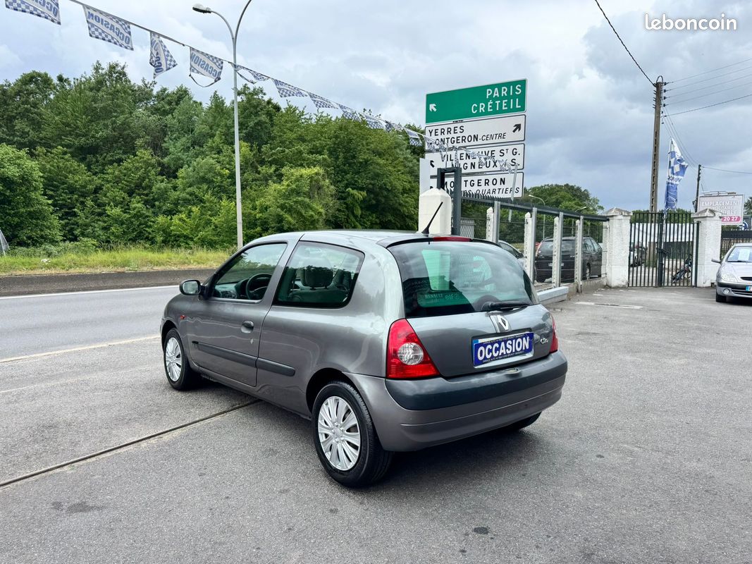 Renault clio 1.4 98ch dynamique courroie ok clim 5 place garantie (image 3)