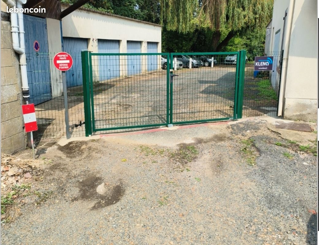 Loue emplacement parking extérieur Voisinlieu · à Beauvais · 50 €/mois
