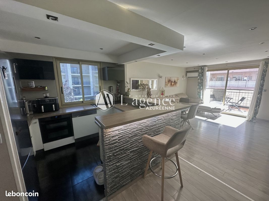 Appartement 3 pièces 63 m² · à Saint-Laurent-du-Var · 63 m² · 299 000 €
