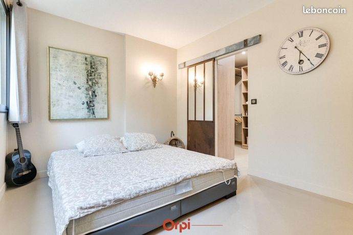 Maison 5 pièces 199 m² — 12