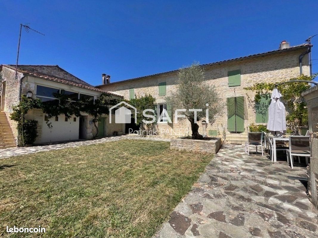 Maison 6 pièces 188 m² · à Aulnay · 188 m² · 168 000 €