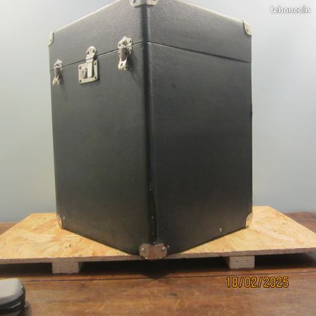 b>Projecteur</b> <b>Cinéma</b> <b>Paillard</b> <b>Bolex</b> <b>G3</b> No 225673... - Lot 102