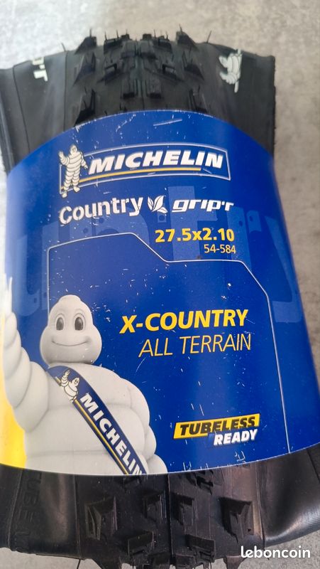 Vtt : pneus Michelin Country Trail, grip Specialized, paire de roues