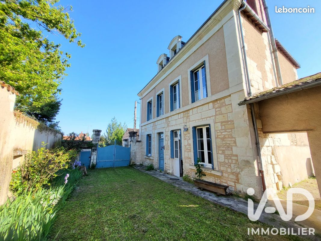 Maison 5 pièces 148 m² · à Naintré · 148 m² · 178 000 €