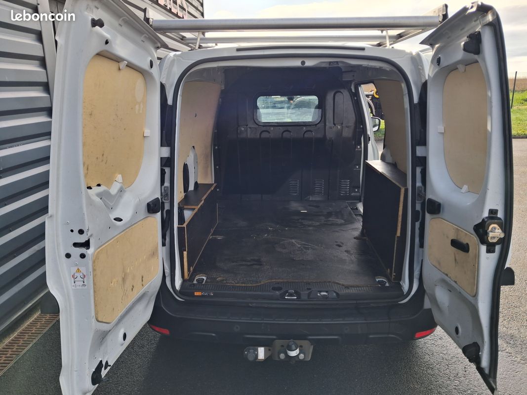 Renault Express Van 1.5 Blue dCi 95ch Confort 22 + GALERIE + ATTELAGE (image 5)