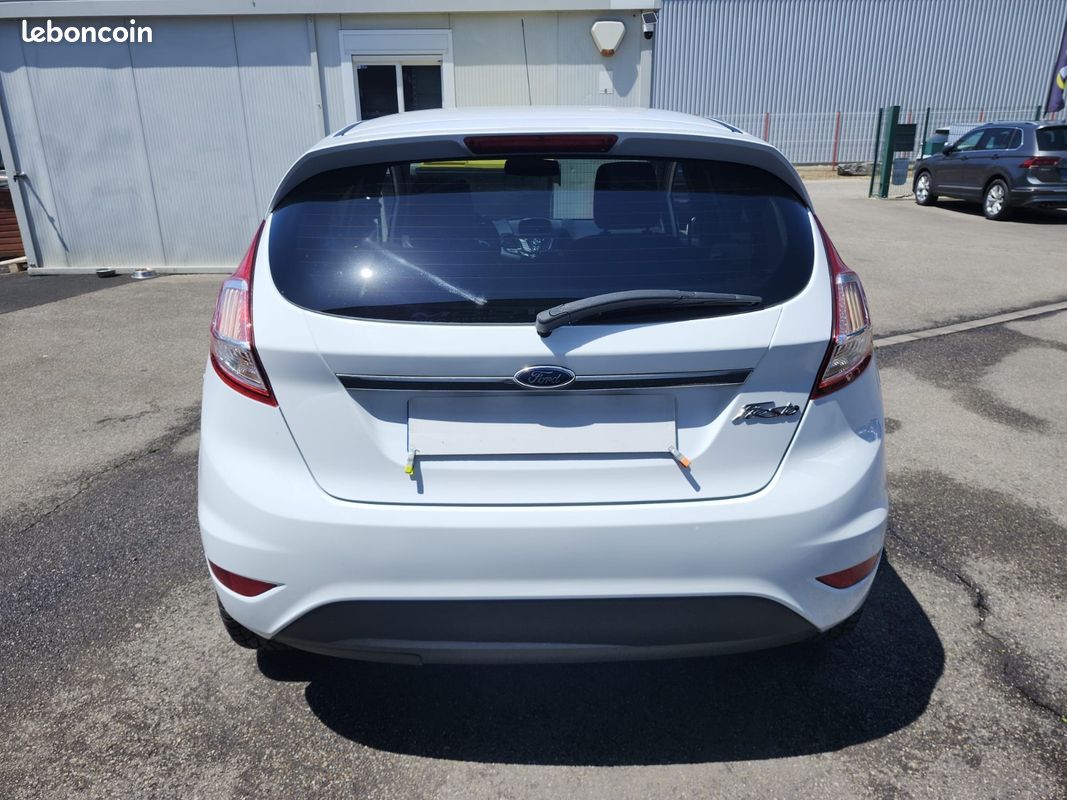 FORD Fiesta 1.5 TDCI 95ch - Titanium (image 7)