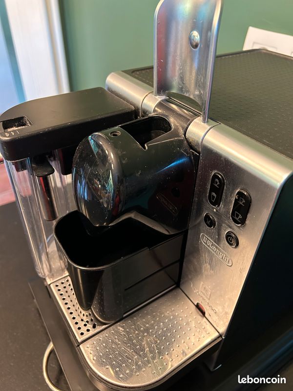 Cafetière Nespresso cappuccino Délonghi (image 3)