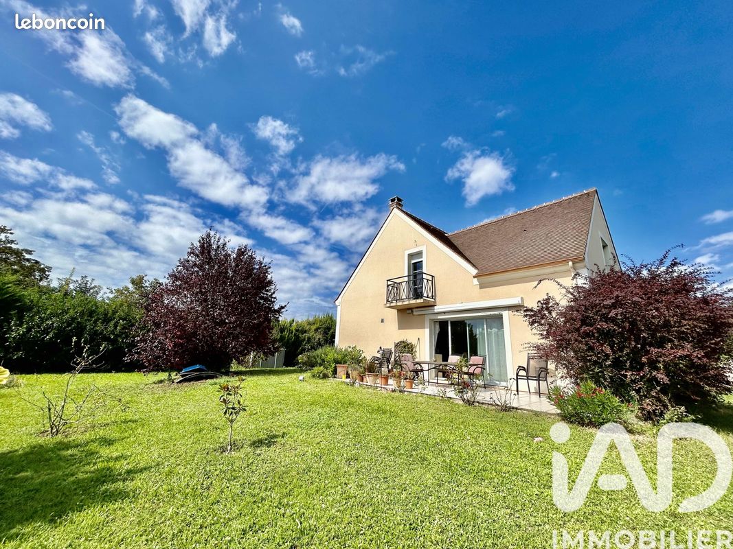 Maison 5 pièces 205 m² · à Achères-la-Forêt · 205 m² · 475 000 €