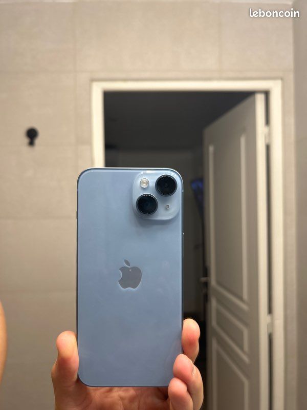 IPhone 14 (image 1)