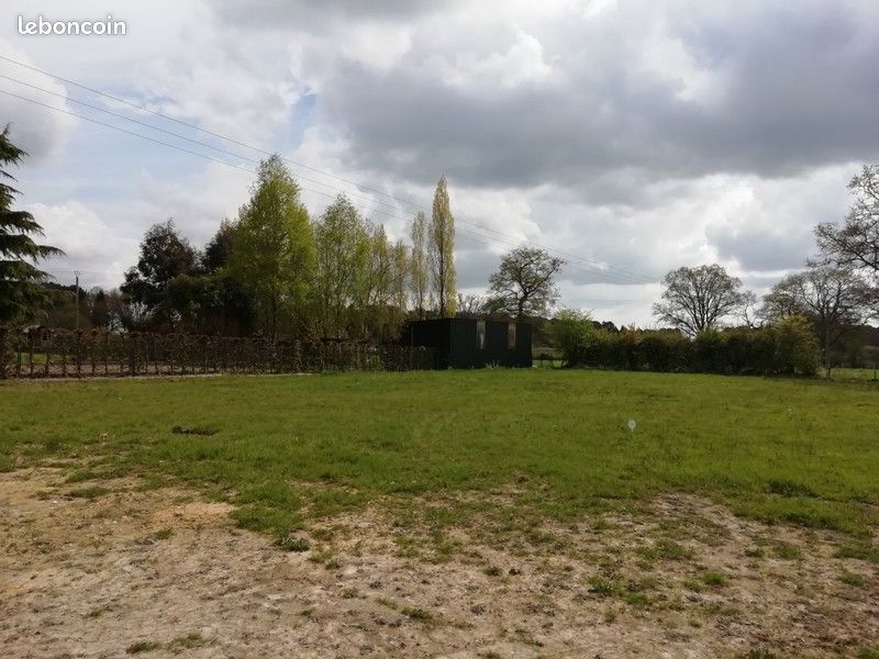 Terrain 426 m² · à Saint-Aubin-du-Cormier · 65 000 €