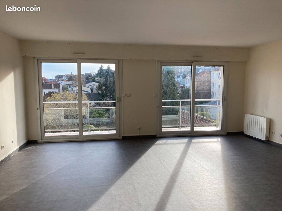 Appartement 4 pièces 100 m² · à Suresnes · 100 m² · 2 000 €/mois