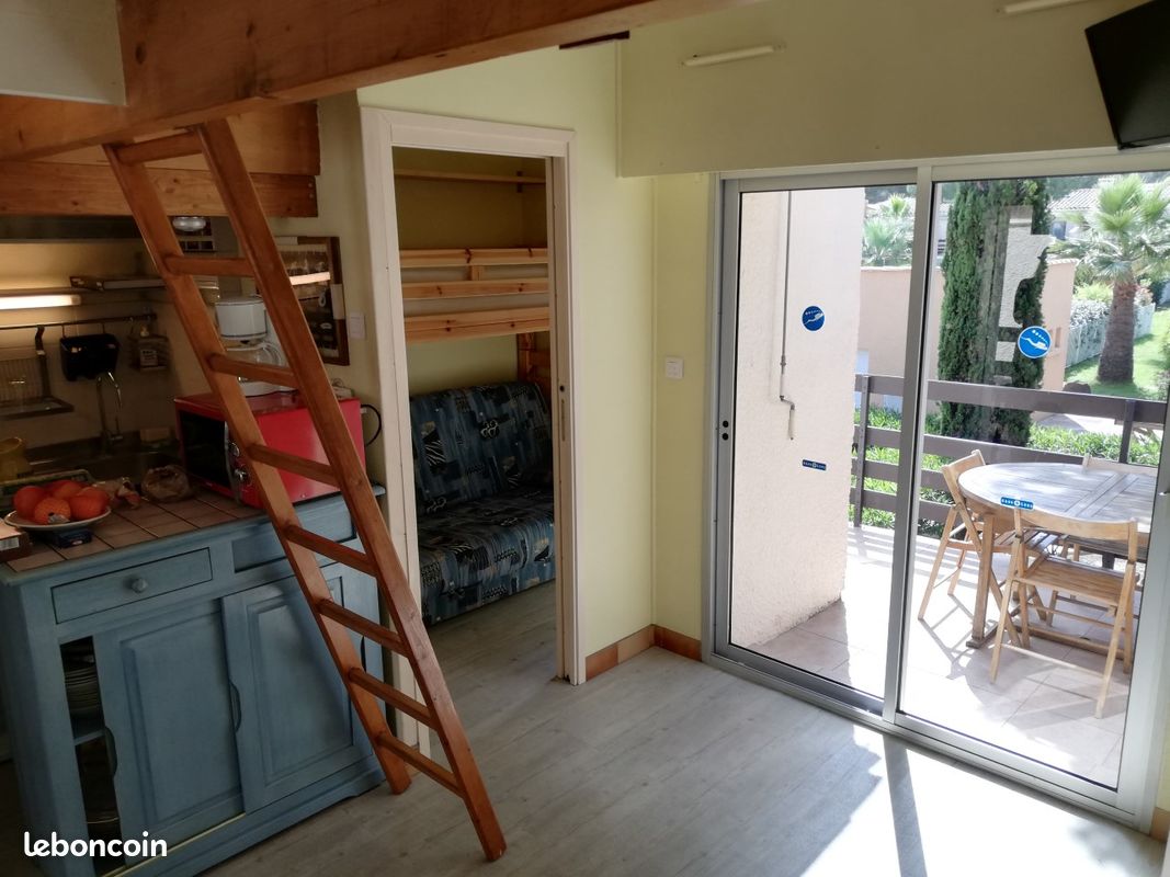 T2 Cap d'Agde, 25m², mezzanine, terrasse, piscine, parking privé, résidence sécurisée (image 6)