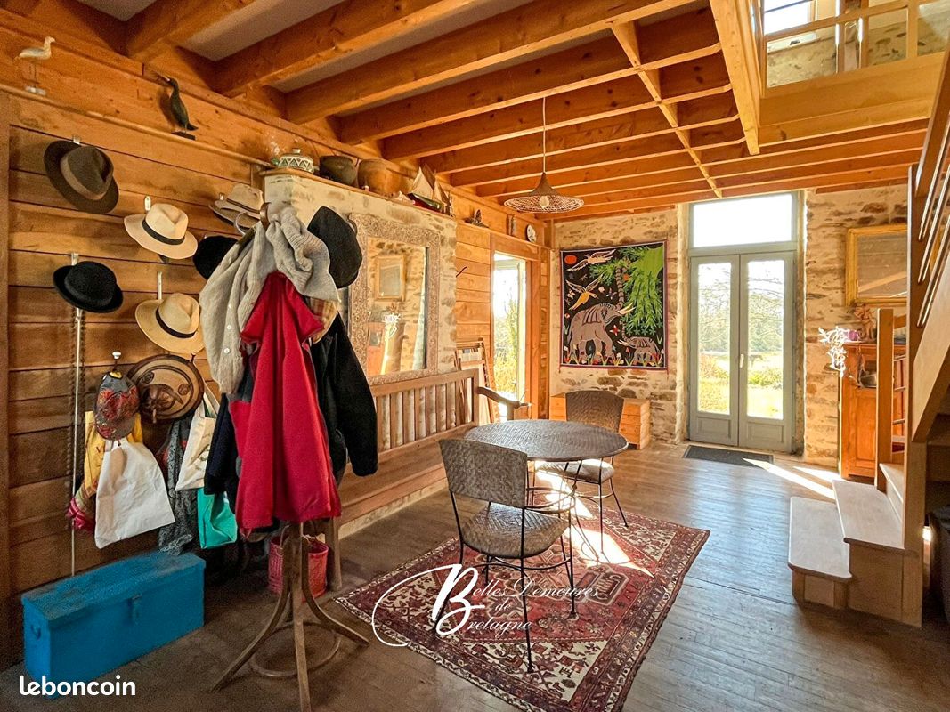 Maison 5 pièces 206 m² · à Peillac · 206 m² · 261 500 €