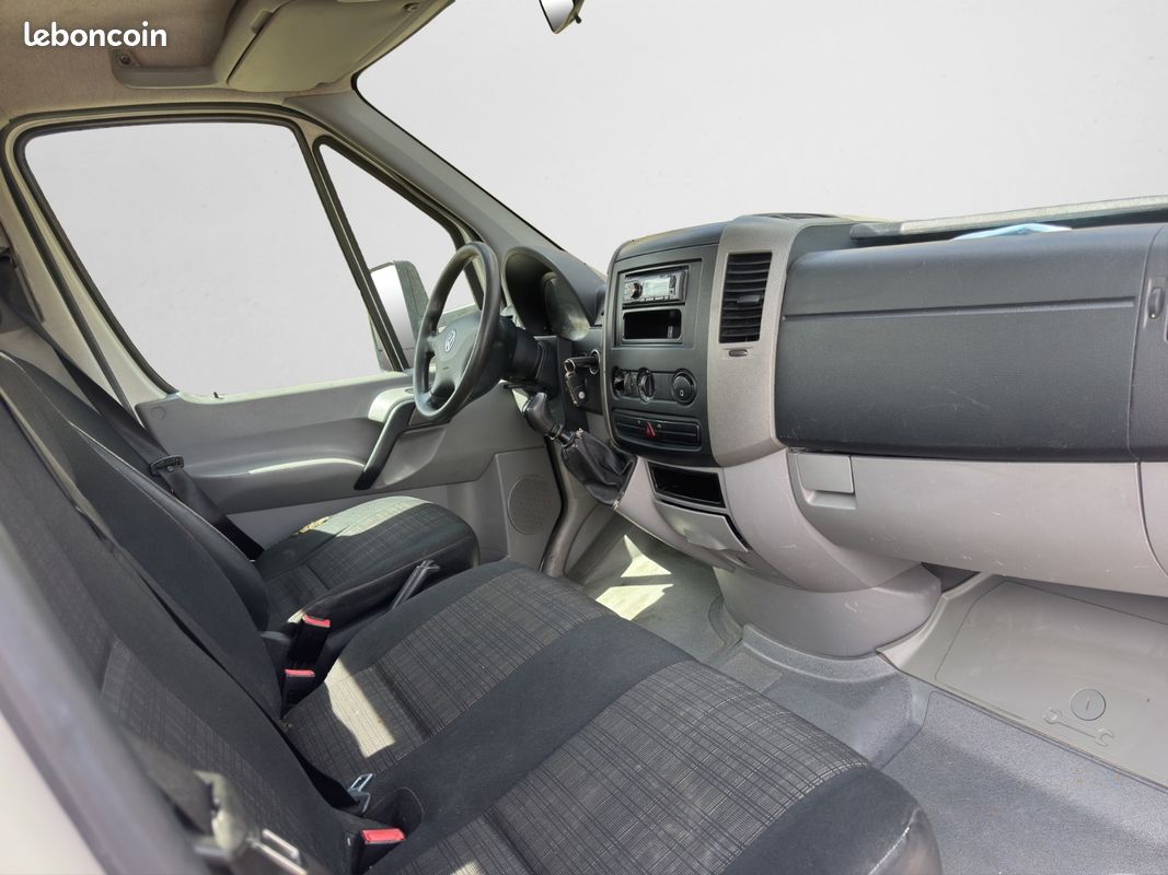 VOLKSWAGEN CRAFTER COMBI SURELEVE Crafter 35 4325 2.5 TDI 109 (image 14)