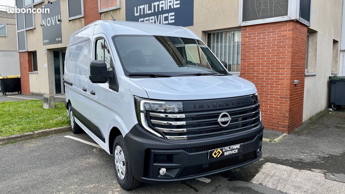 29 990 HT / Nissan interstar fourgon 3.3t l2h2 2.0 dci 130 cv bvm6 N-CONNECTA neuf / tva recuperable (image 1)