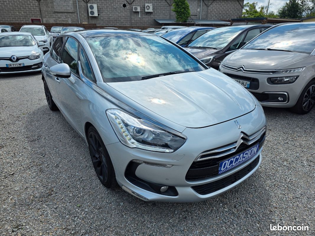 Citroen DS5 2.0 HDI 163 CV SO CHIC (image 2)